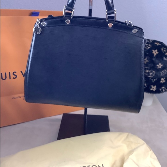 Louis Vuitton Authentic - Picture 10 of 15